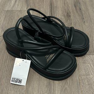 Brand New 90s Platform Sandals